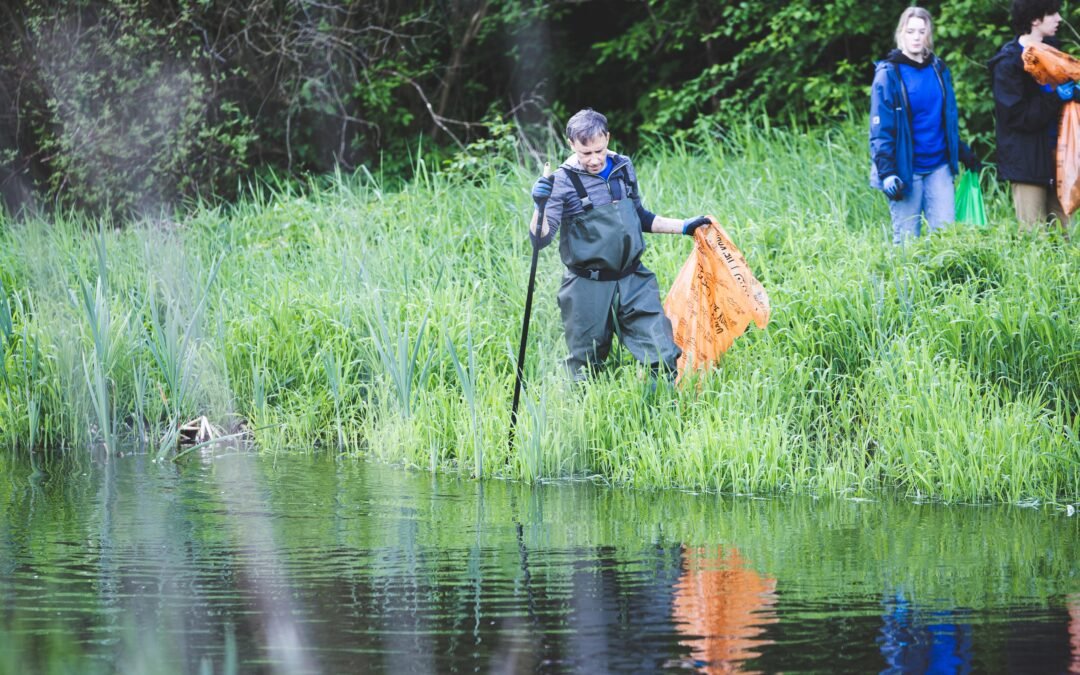 Iniciatyva „River Cleanup Lietuva“ kviečia gyventojus švarinti upes